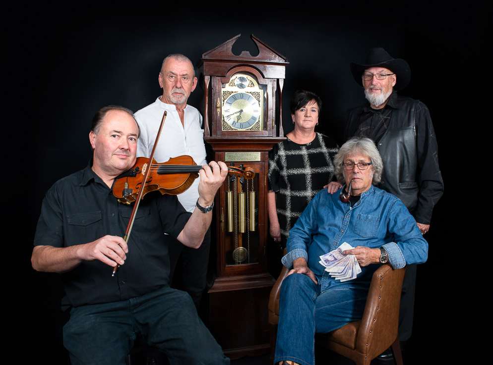 Photograph of performers at Potters Resort in Hopton-on-Sea